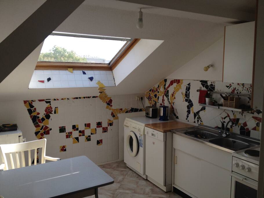 Morning! sunny and bright kitchen