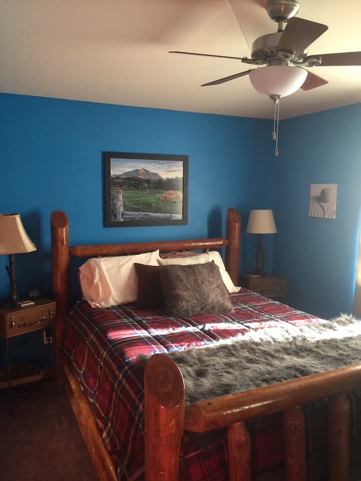 Dormitorio #2 Cama tamaño queen