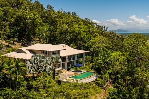 The Sanctuary Port Douglas - Panoramic views!