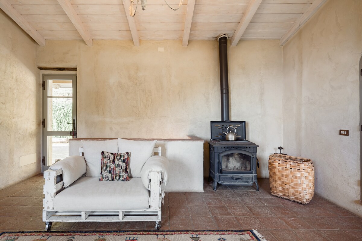 Airbnb con migliori performance: Hilltop Views From a Historic Tuscan Home a Camaiore