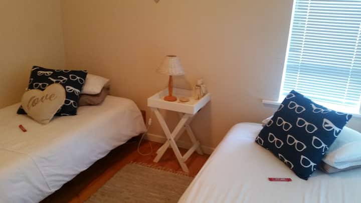 下层卧室，海边