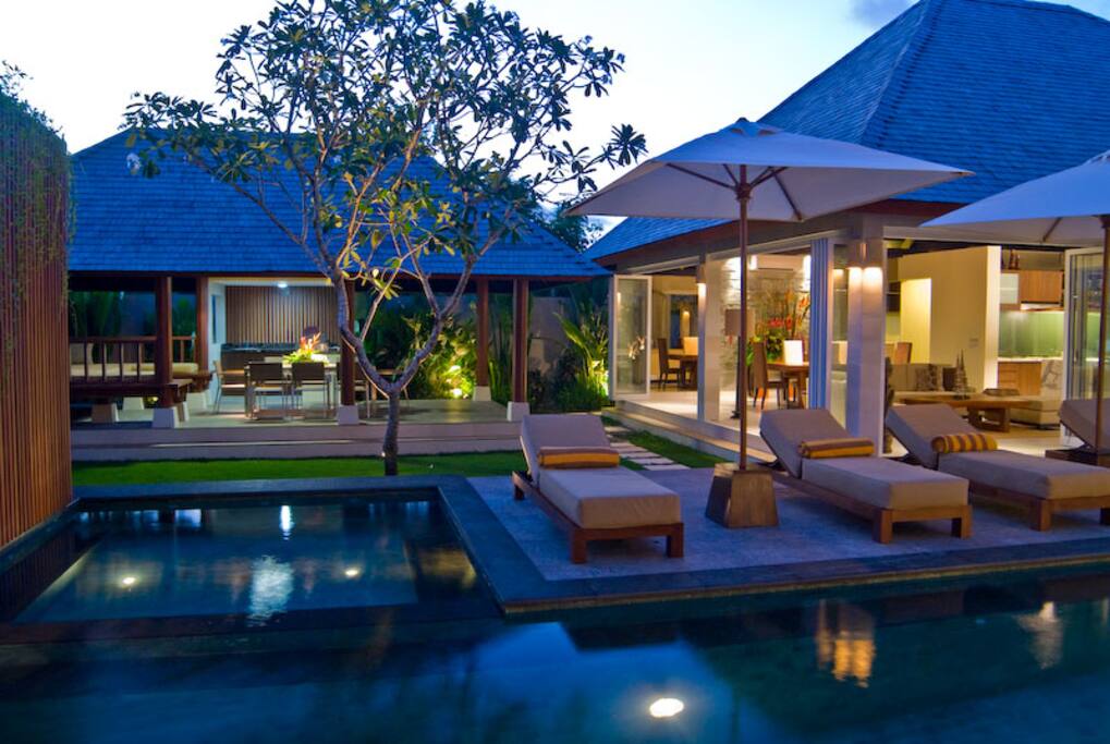 Just RELAX in your 5 BR Private Holiday Villa