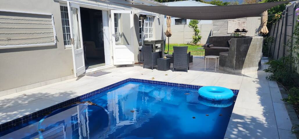 Cherry Cottage gallery image 2