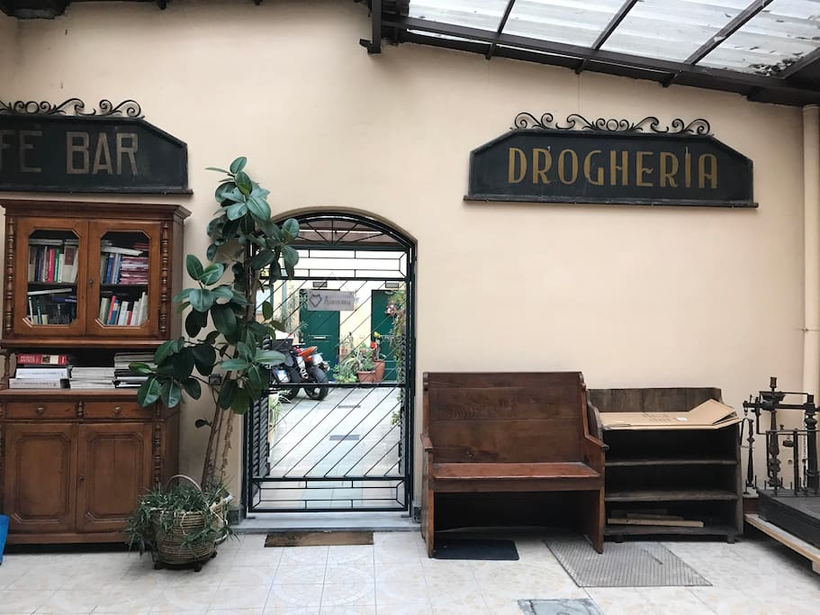 Entrance in private small courtyard.