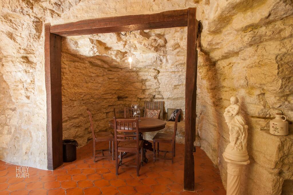 Living room office alcove