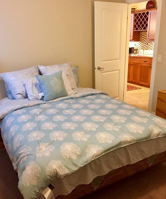 Comfy Queen bed