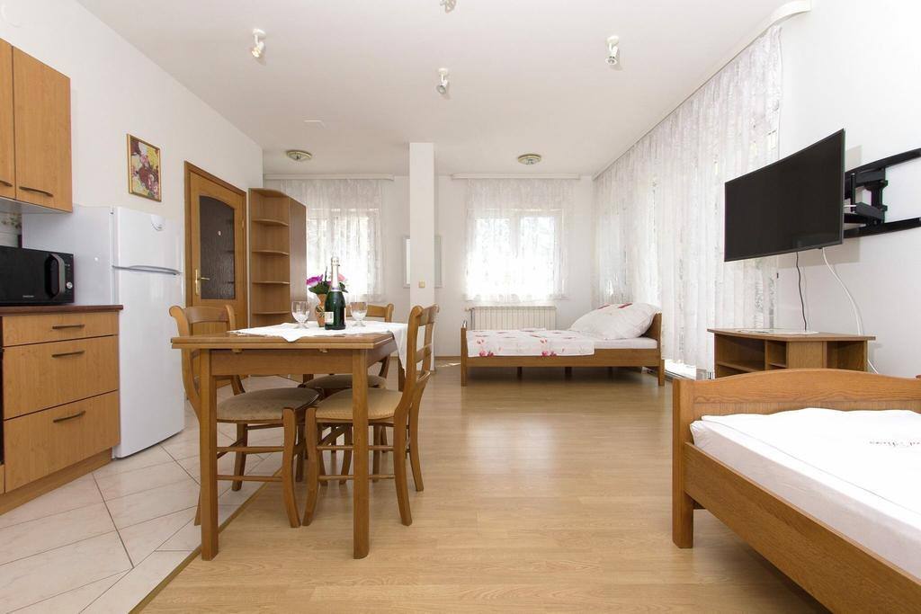 Dining room, Surface: 6 m²