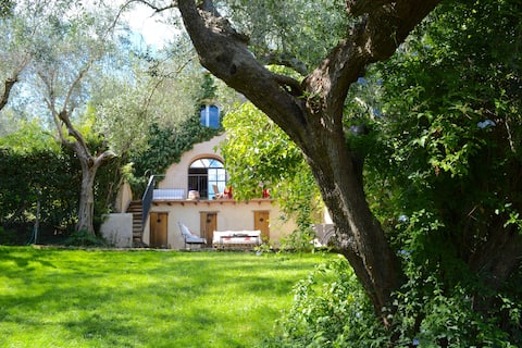 FAB 4BR HOME WITH POOL IN CAPALBIO