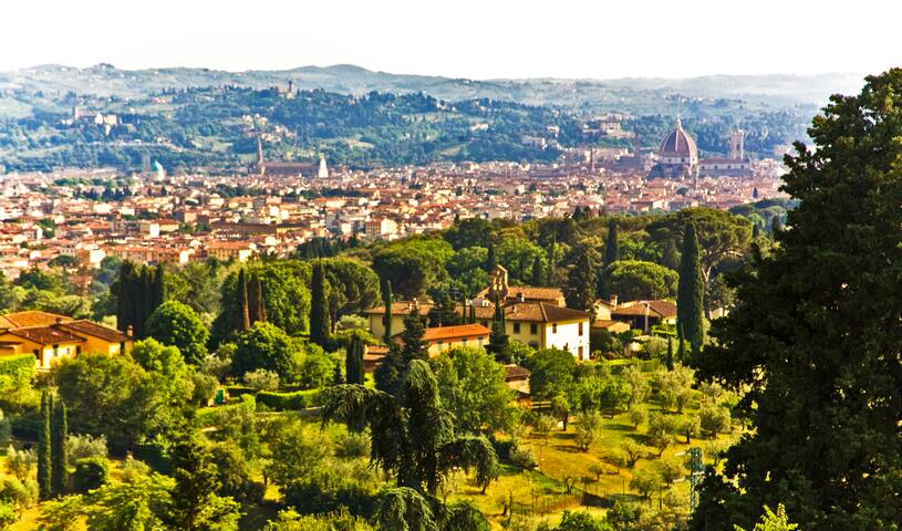 Villa with great view over Florence, pool, Wi-Fi gallery image 4
