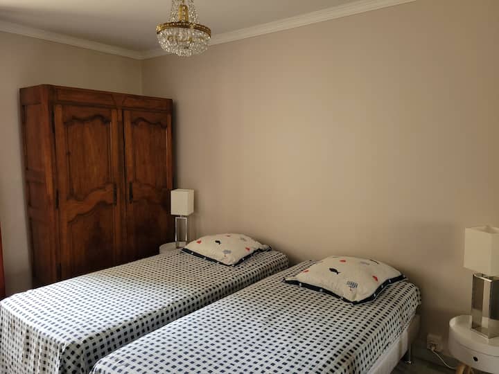Dormitorio 3 con 2 camas 90 y tv