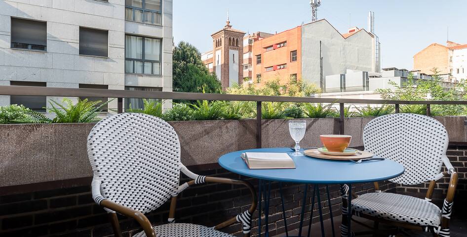 Homeclub | Style and Luxury in Hermosilla, Madrid gallery image 4