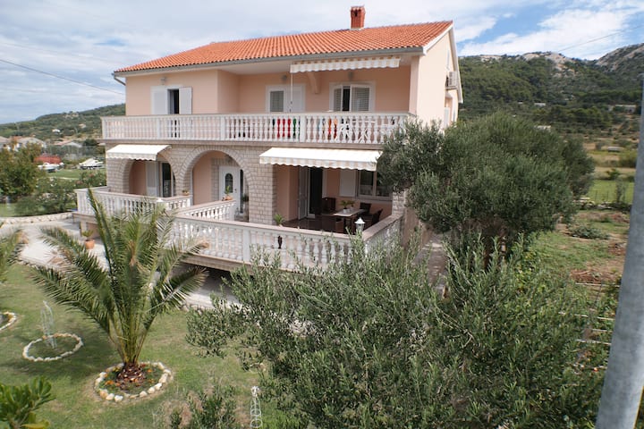 Luxury Room "Eliza" In Villa Ivo On Rab Own Bath - Rab