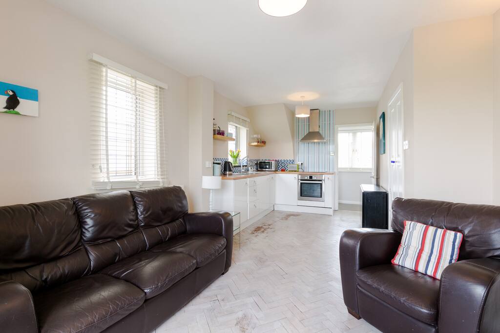 Lounge and kitchen