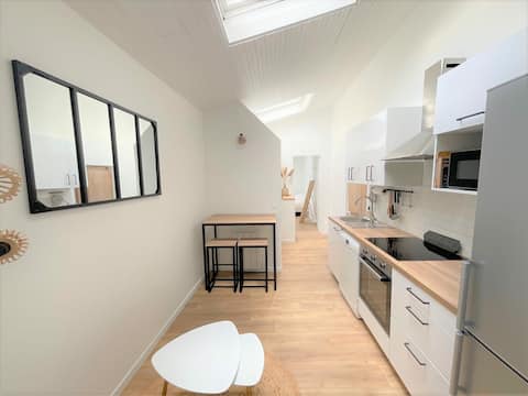 Entire apartment Voisins-le-bx close to Technocentre