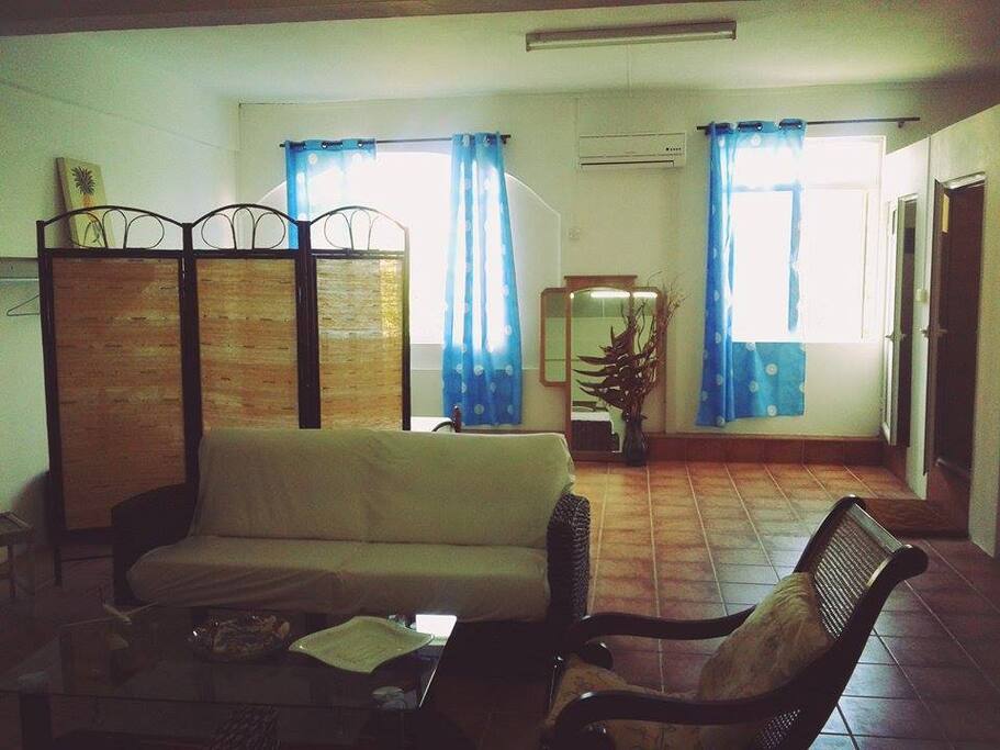 Appartement vaste et bien meublé