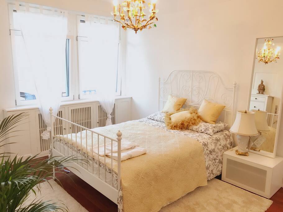 Lovely White room