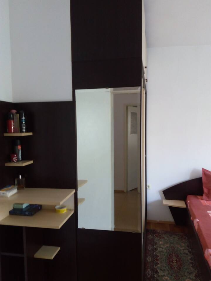 საძინებელი 1