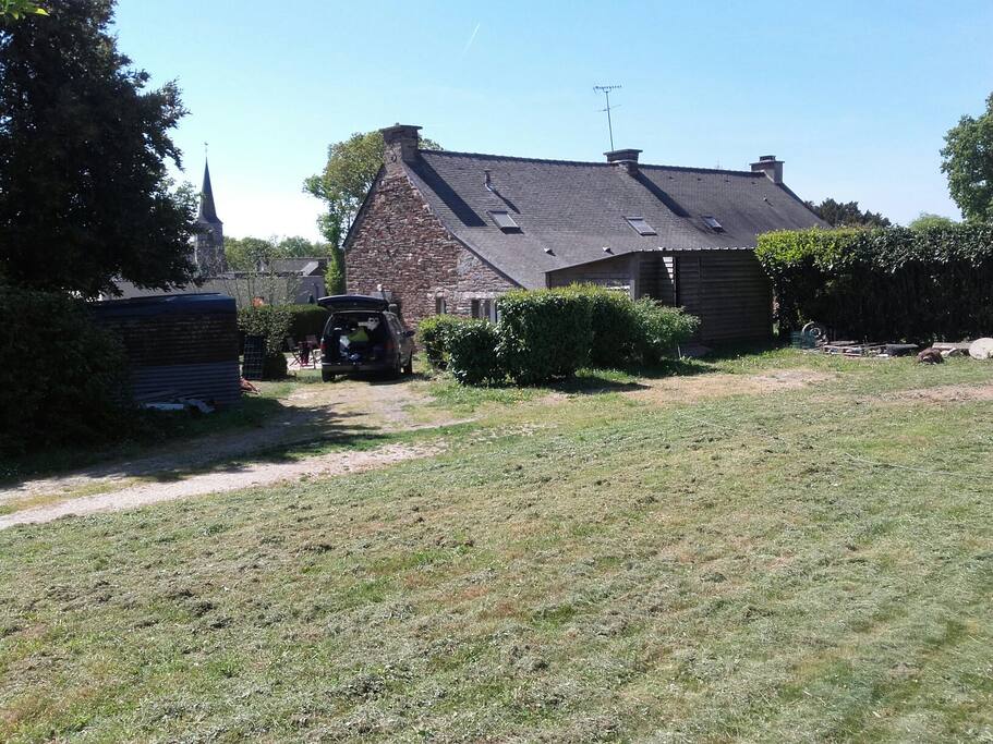 1000 m2 de terrain en centre bourg
