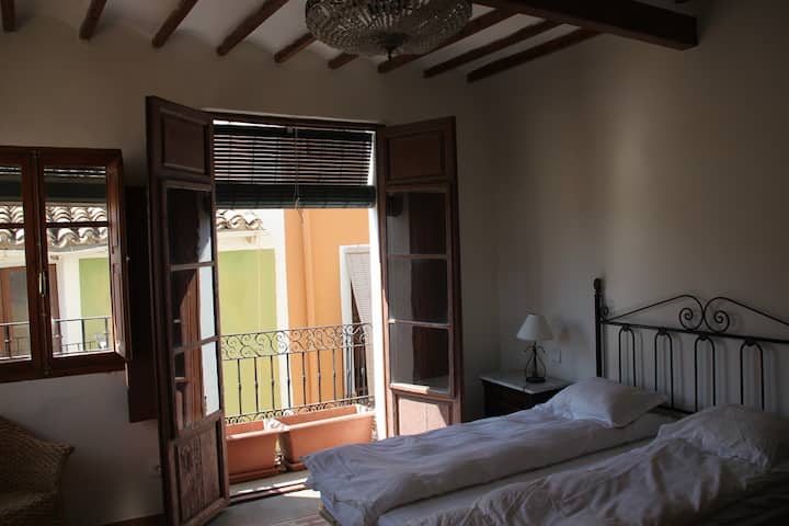 غرفة النوم 2