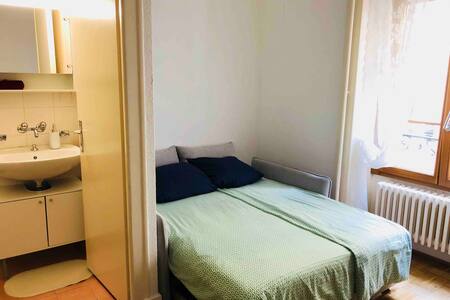 Magnifique Studio devant le Jet d'eau :) City !