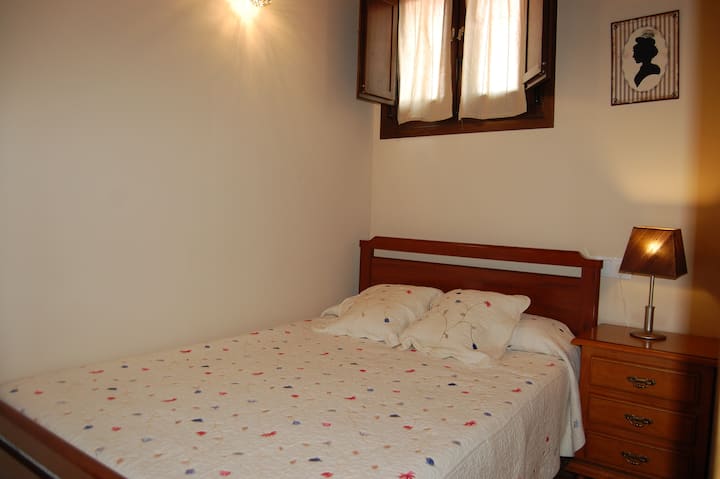 საძინებელი 1