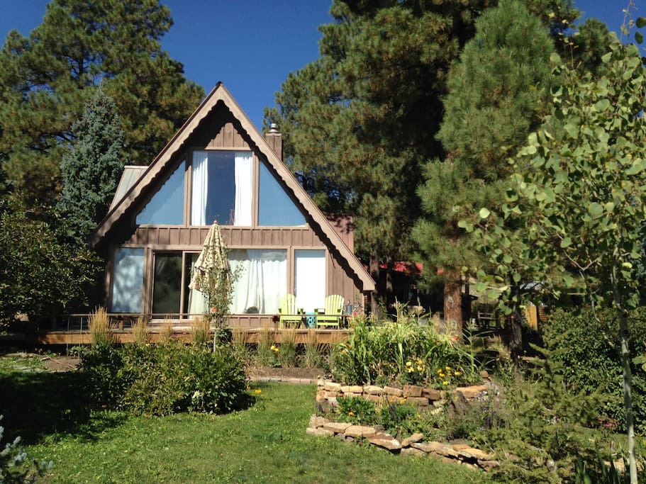 front exterior facing lake