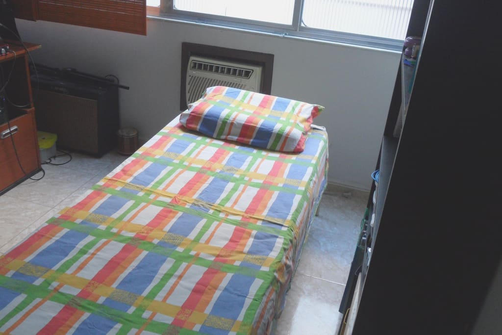 Single room with air con, wifi