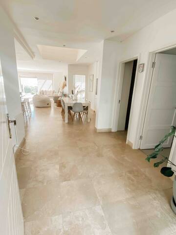 Beachfront Villa in Cape Town gallery image 4