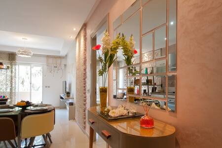 Calm Central & Cosy Aprt