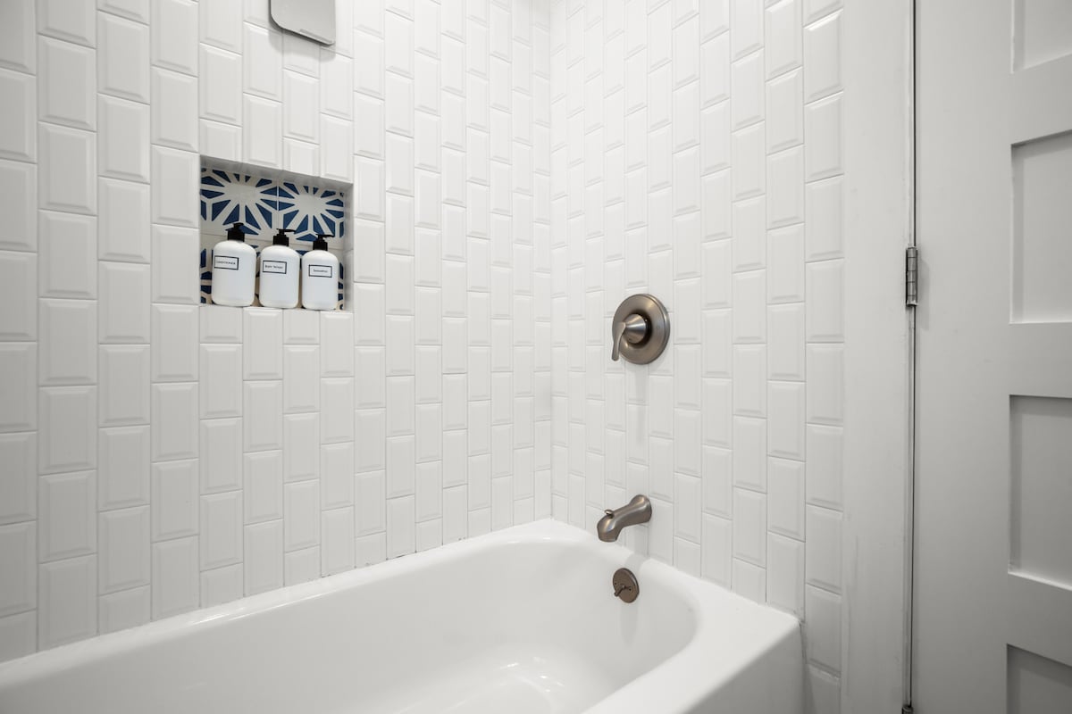East Austin Hideaway | 2BR/2BA + Yard