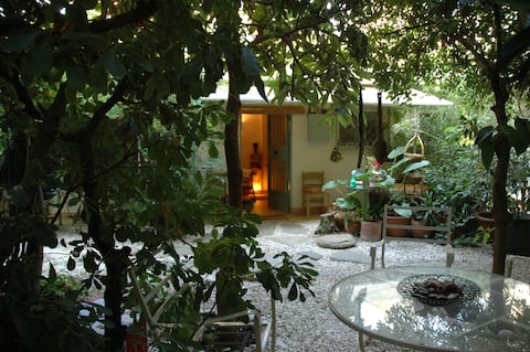 Top Airbnb: Othonos Studio in Kifissia in Περιφερειακή Ενότητα Βορείου Τομέα Αθηνών