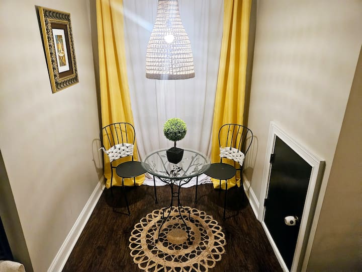 The Luxe Haven - Flowery Branch, GA