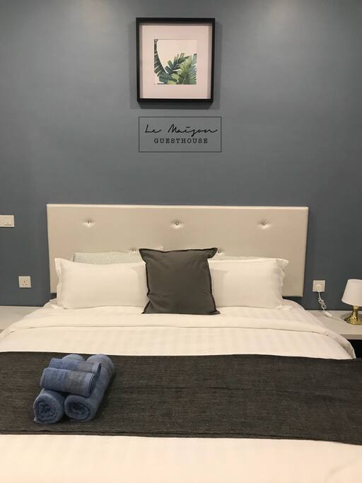 1 king size bed