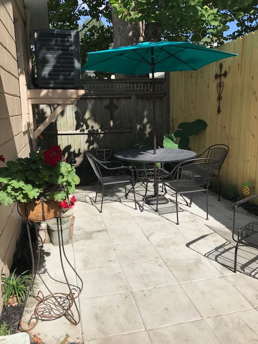 Private courtyard