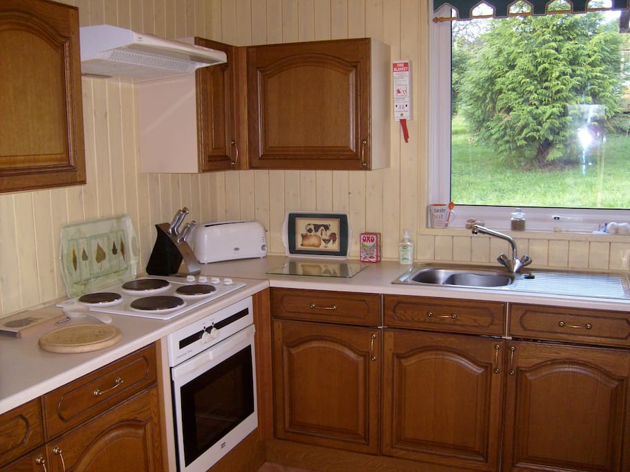 Holly Lodge - Kitchen.