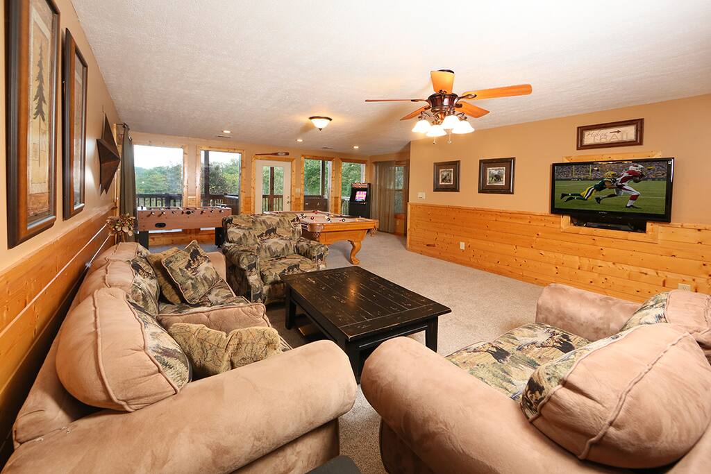 Mountain Shadow Lodge-Game room