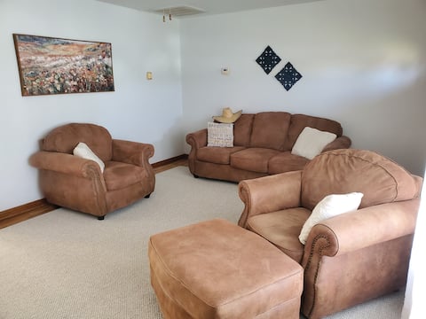 Coops Deane home, 2bd 1bth, Dog friendly