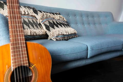 Successful Airbnb property: Stylish, Private, Sunny terrace, Museum, Cosy in Cornelis Troostbuurt