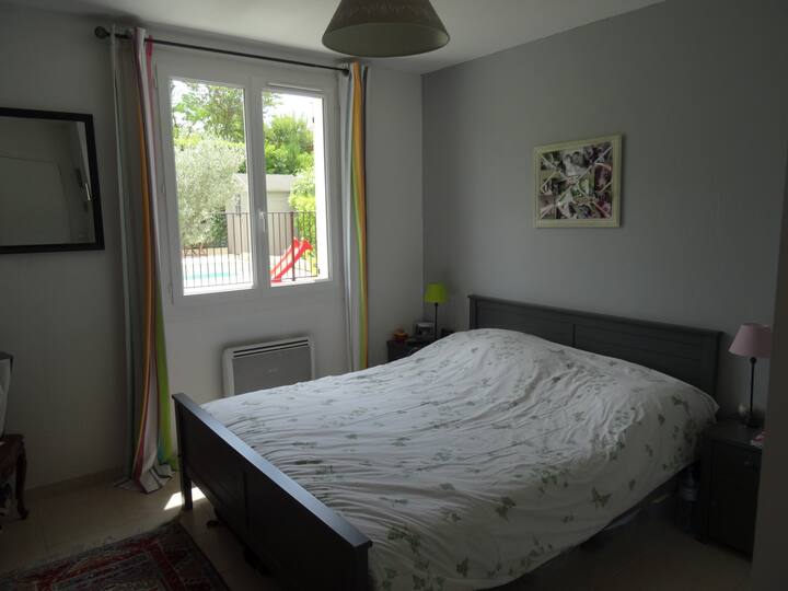 Schlafzimmer 1
