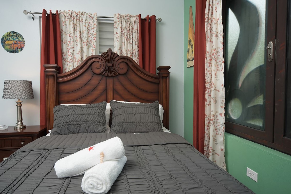 Spavaća soba br. 2 - bračni krevet (160x200) s ventilatorom i klima-uređajem (apartman 3)