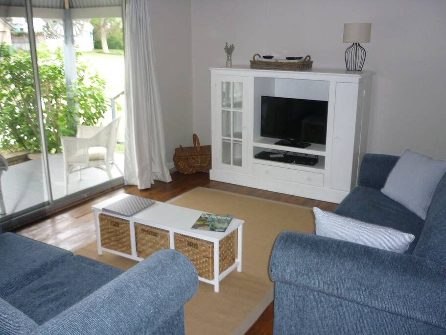 Lavender Cottage, Patonga Houses for Rent in Patonga, New South Wales