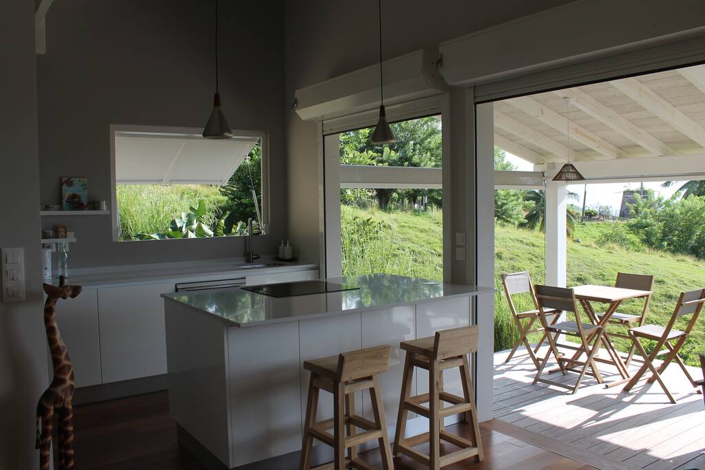 Cuisine, coin repas "à l'intérieur"