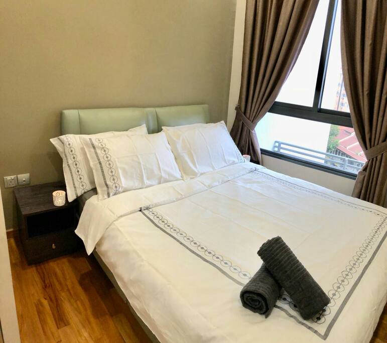 Comfortable main bedroom 舒适的主卧