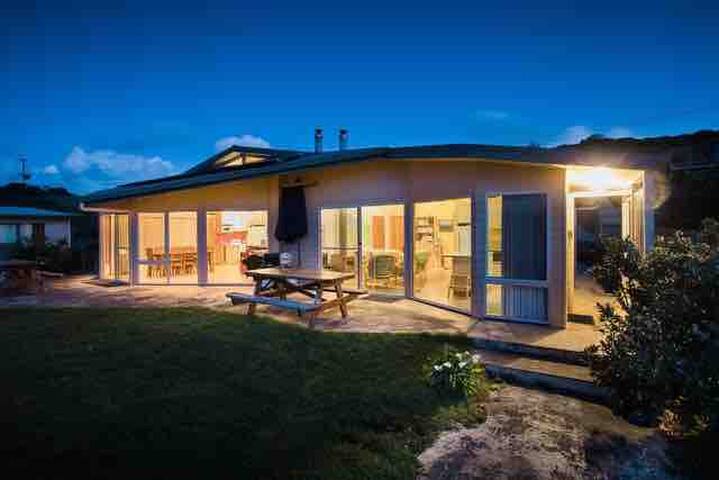 Arthur River Lodge- Entire House gallery image 2