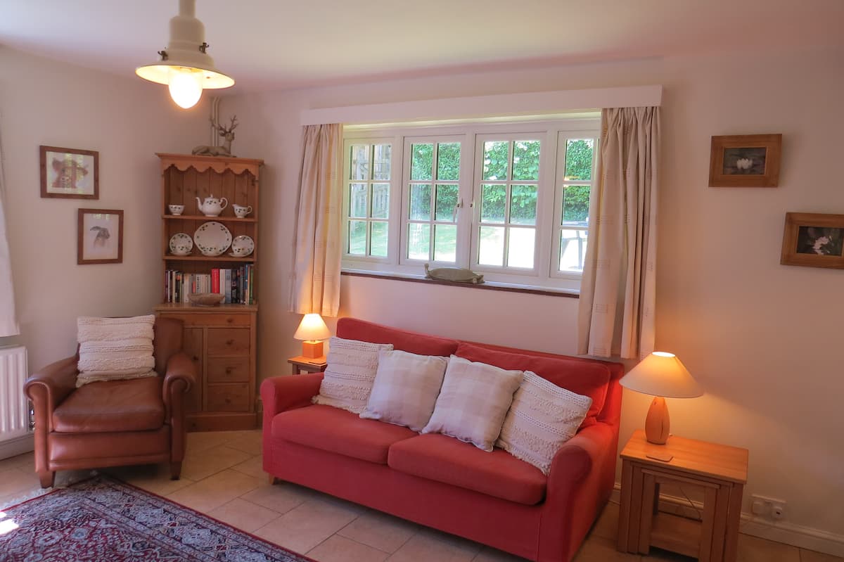 Inside Gardener's Cottage