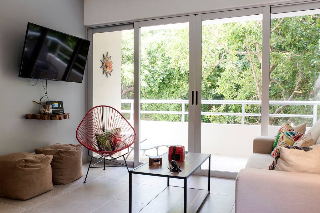 Living area with 50" smart tv