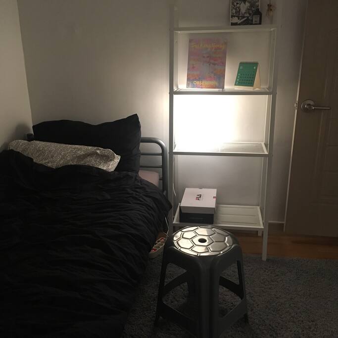 The guest room