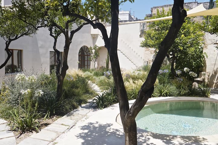 Agrumeto house with dip pool in Nardò gallery image 2