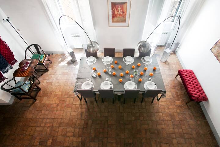 A large and spacious apartment in the baroque Rome gallery image 4