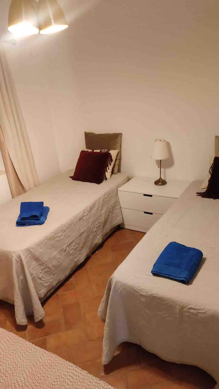 غرفة النوم 1